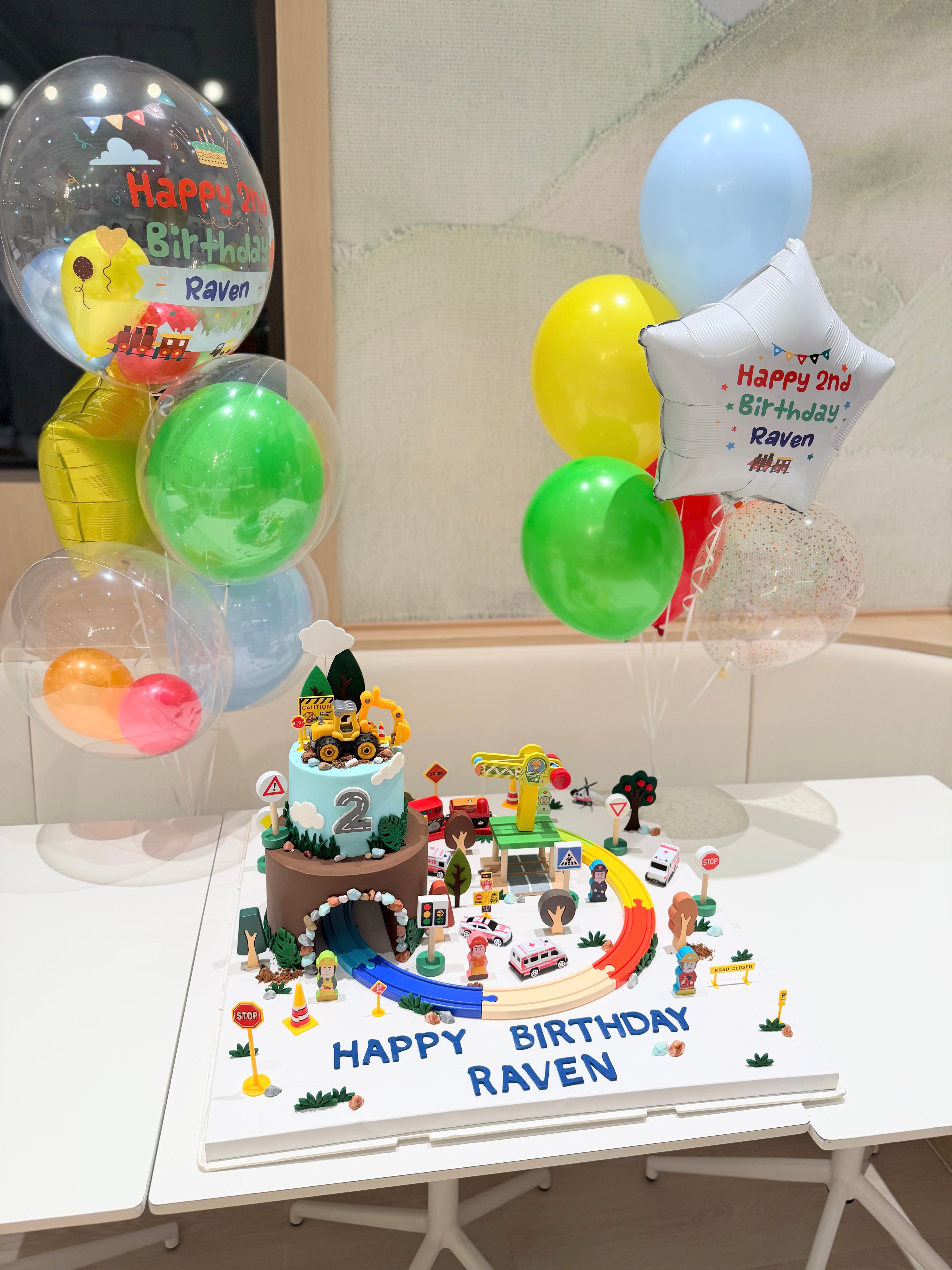 汽車主題氣球|路軌蛋糕|男童生日慶祝|BALLOONHK