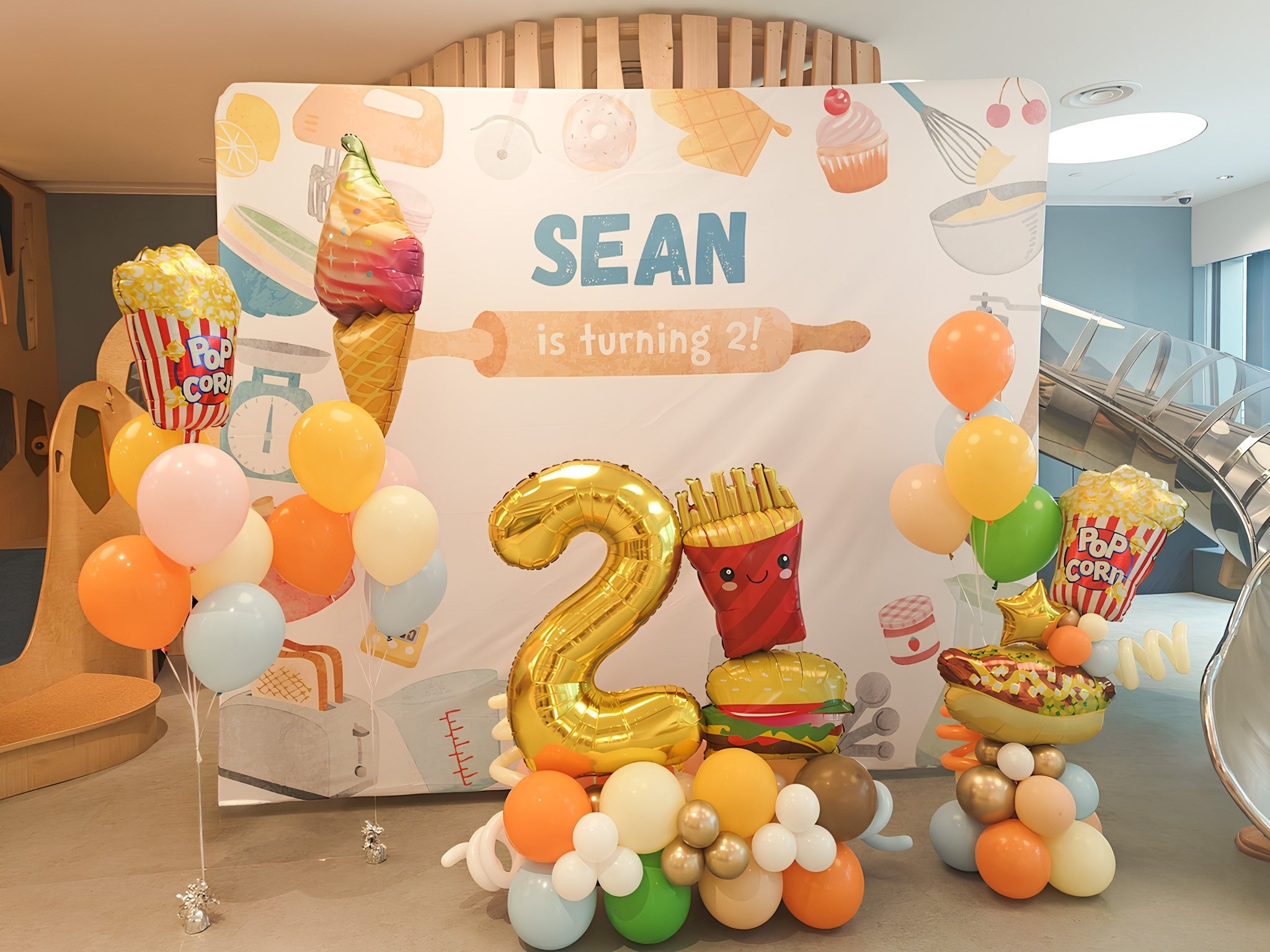 解鎖童心｜開心樂園餐氣球套裝