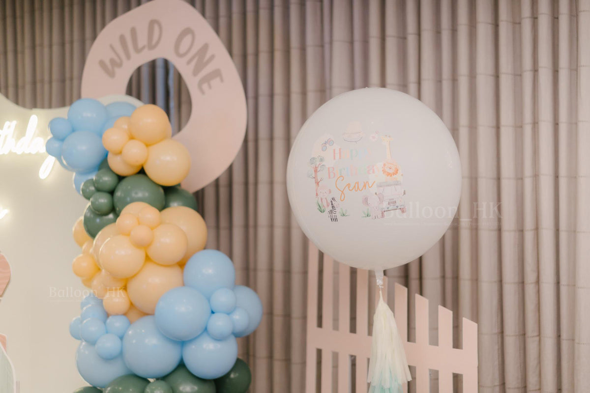 Garland & Balloon.jpg__PID:a8e3f634-4c96-47d0-aff7-2b13df086560