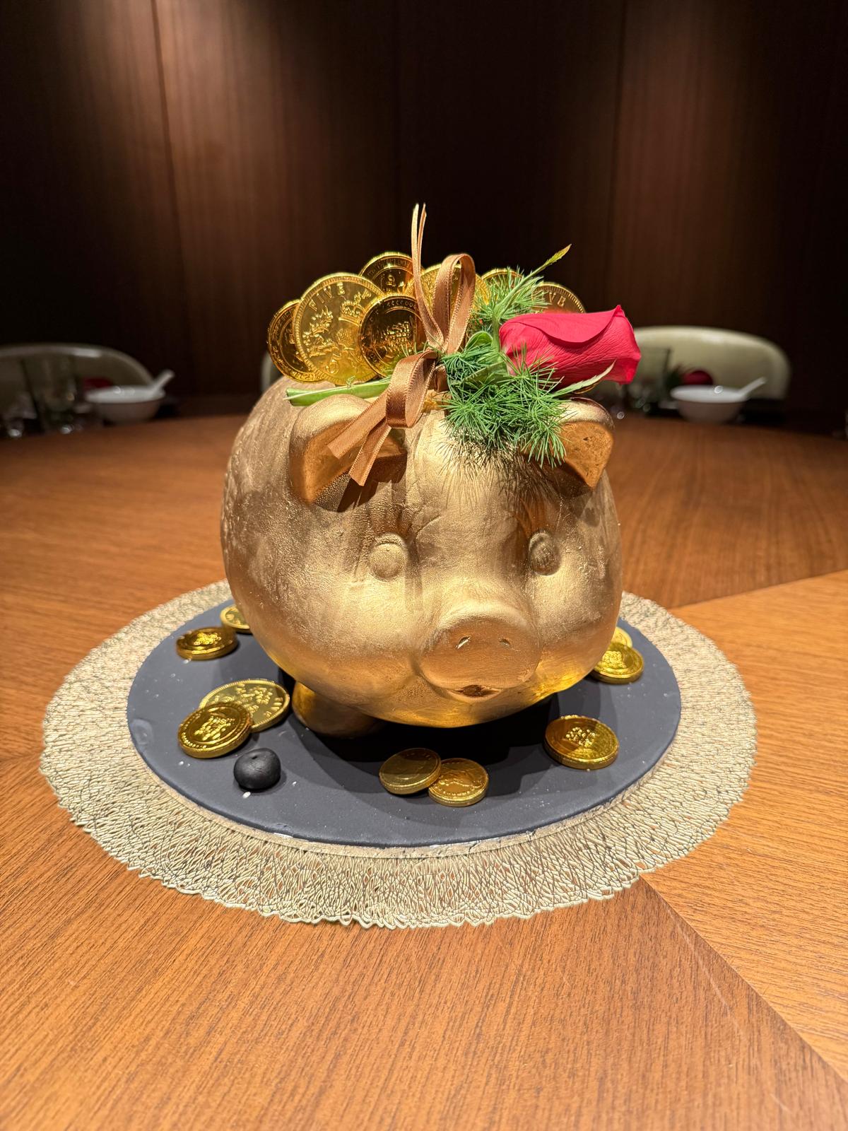 招財進寶金豬蛋糕 | 驚喜 Smash Cake