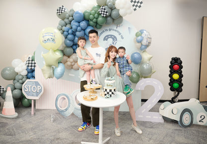 Foamboard Balloon Garland 套裝 - Aiden growing up 2 fast