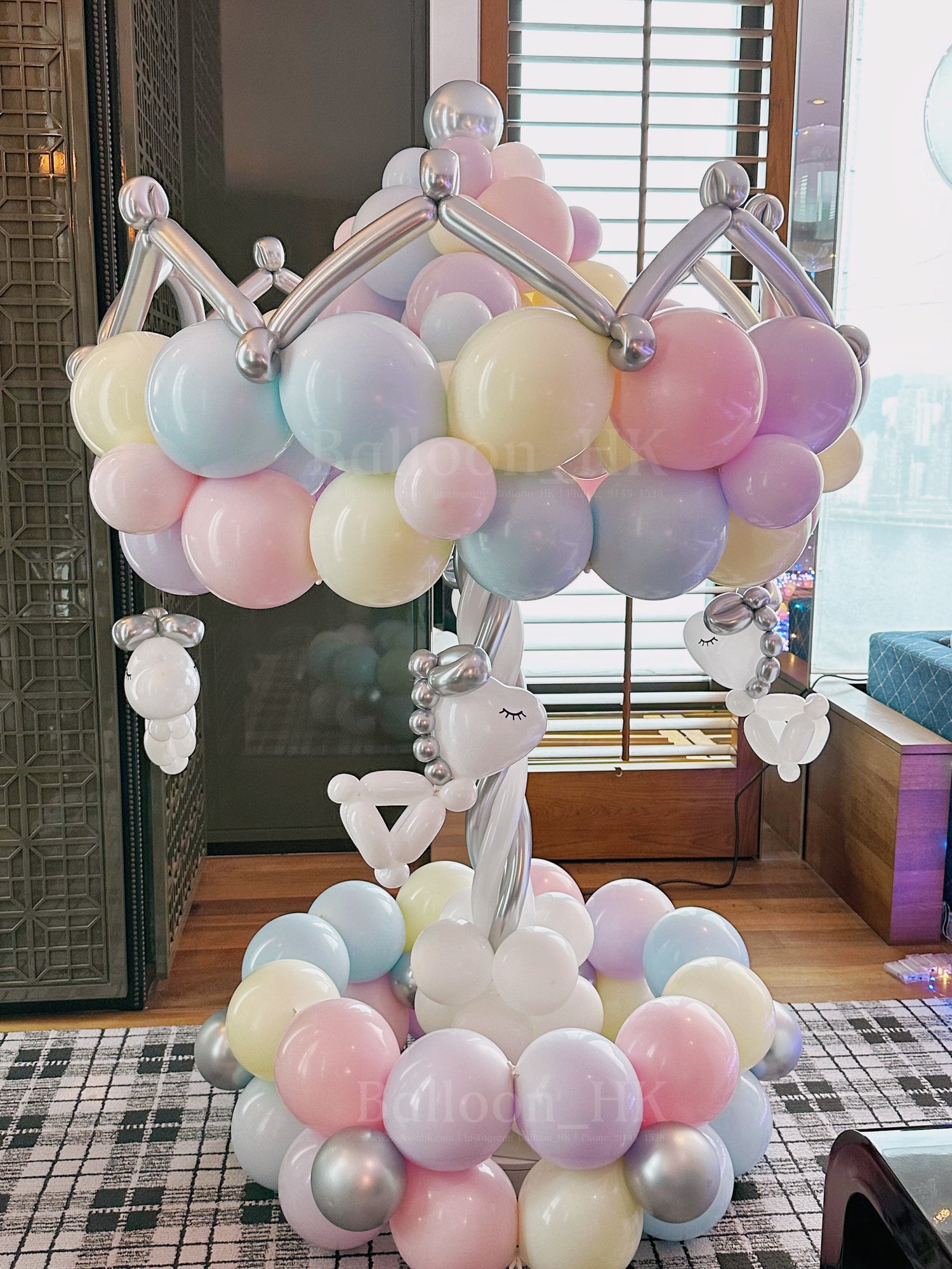 旋轉木馬｜百日宴氣球｜公主城堡氣球｜BalloonHK 